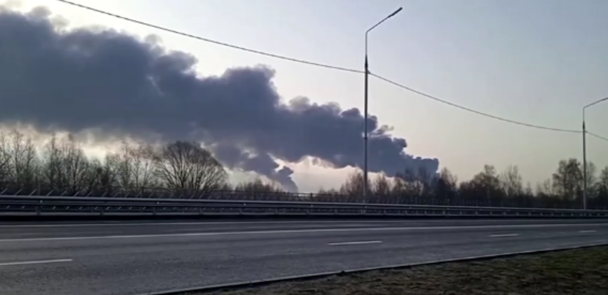 Rússia investiga incêndio em depósito de petróleo perto da fronteira com Ucrânia