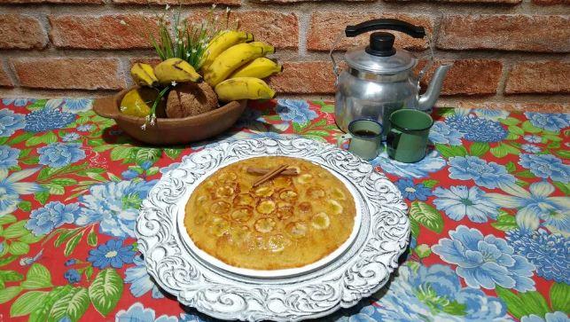 Aprenda a fazer bolo de banana na frigideira