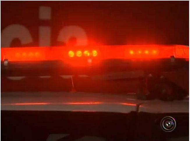 Mulher se joga de carro em movimento para fugir de tentativa de estupro em Natal