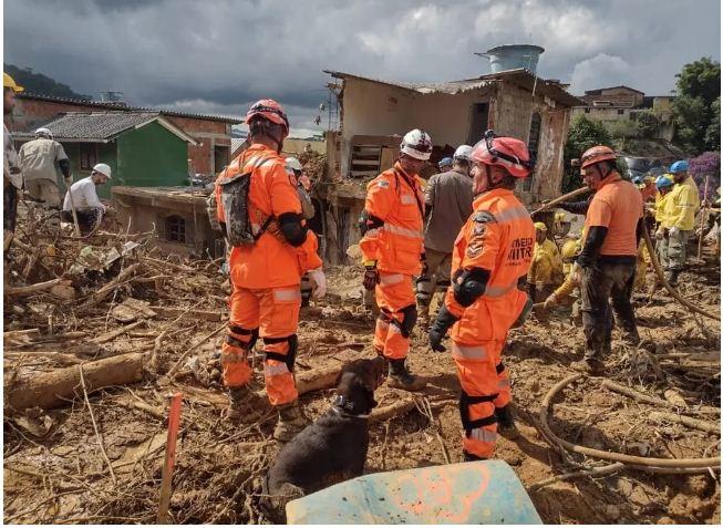 RN envia bombeiros para auxiliar no resgate de vítimas das chuvas em Pernambuco