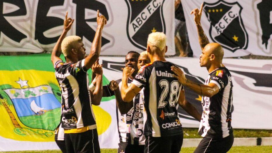 ABC vence o Mirassol e assume a liderança do grupo na série C