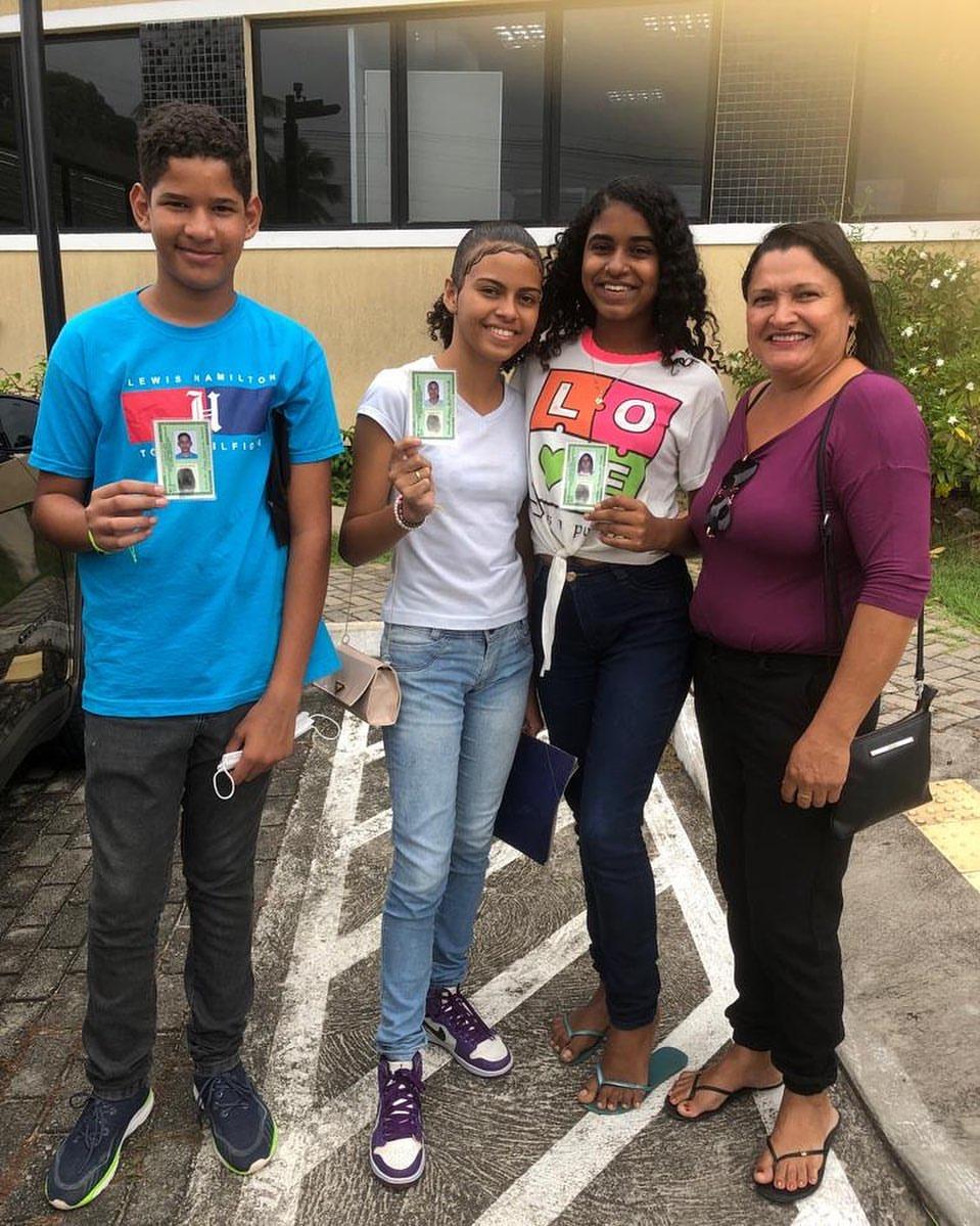 ALUNOS DA ESCOLA MONSENHOR PEGADO ESTÃO TIRANDO RG ATRAVÉS DE AGENDAMENTO PELO CRAS