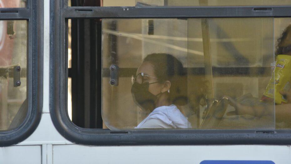 Aumento da Covid: Sesap volta a recomendar uso de máscara em locais fechados e reforça esquema vacinal