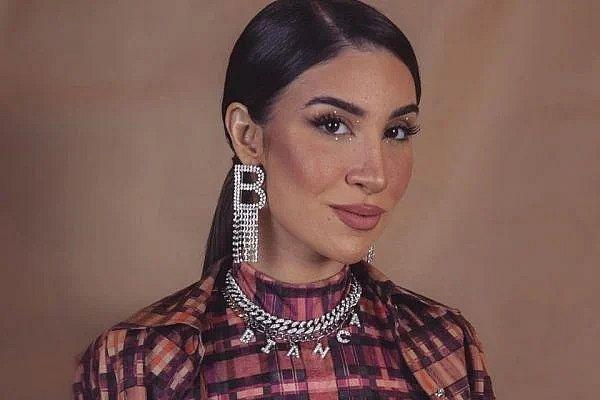 Bianca Andrade se pronuncia após julgamentos por sexo à três em festa