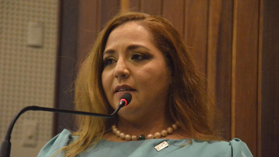 Bloqueio de orçamento não prejudica Ufersa, aponta reitora