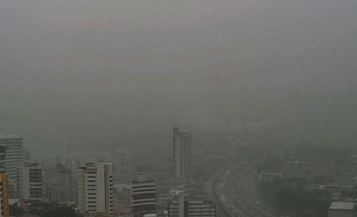 Com chuva, Natal amanhece com alagamentos em avenidas; confira locais