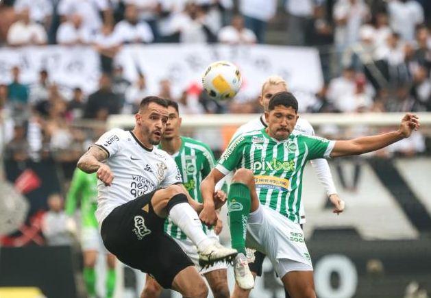 Corinthians vence Juventude e reassume a liderança do Brasileirão