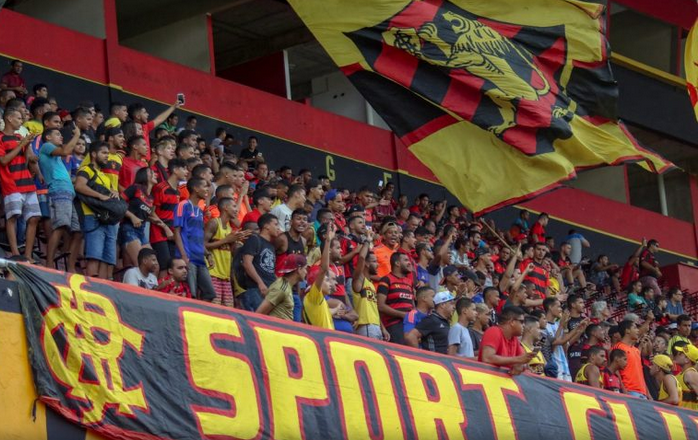 Flamengo segue líder em nova pesquisa sobre tamanho das torcidas