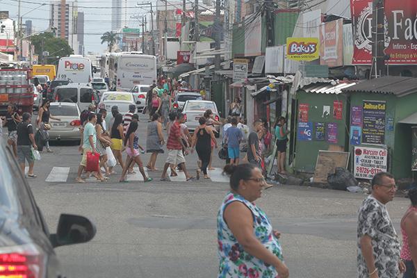 Governo e Município decretam ponto facultativo nesta sexta-feira; veja o que abre e fecha neste feriadão