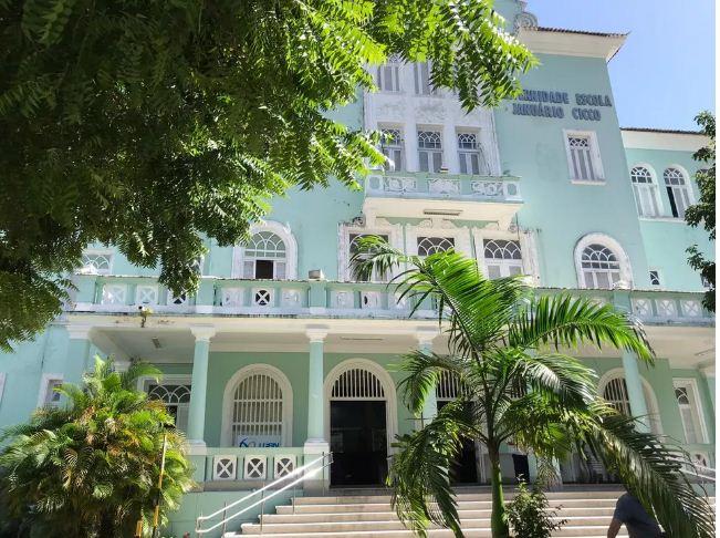 Liminar determina que Maternidade Januário Cicco disponibilize fisioterapeutas por 24 horas em UTIs