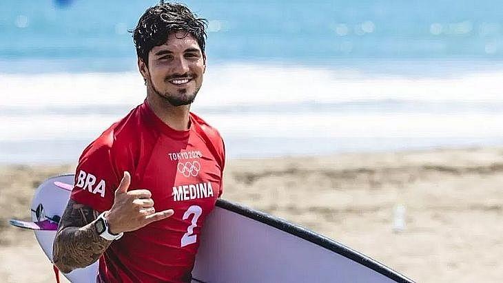 Medina lesiona ligamento do joelho e dá adeus a chances de tetra em 2022
