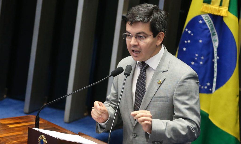 Pedido de CPI do MEC é protocolado por senadores de oposição