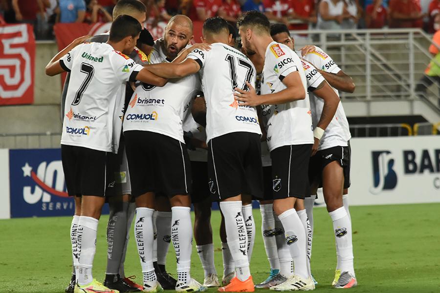 Previsão da volta de Allan Dias é contra o Vitória-BA