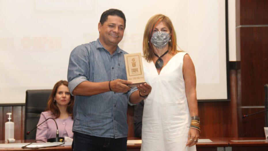 São Gonçalo recebe Selo Cidade Limpa; entregue por MPRN, PGE e Idema