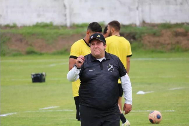 Técnico do ABC prega equilíbrio para superar o líder Mirassol e pode ter volta de Wallyson
