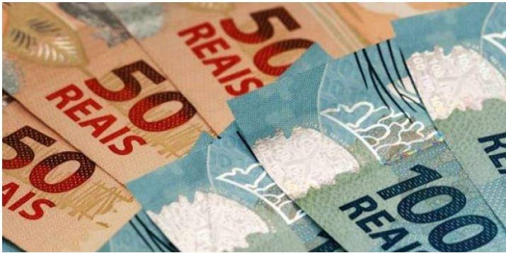 Beneficiários com NIS final 8 podem sacar Auxílio Brasil hoje