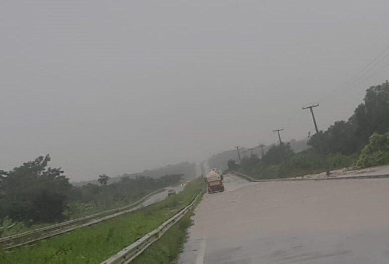 Em Canguaretama, BR-101 está parcialmente interditada