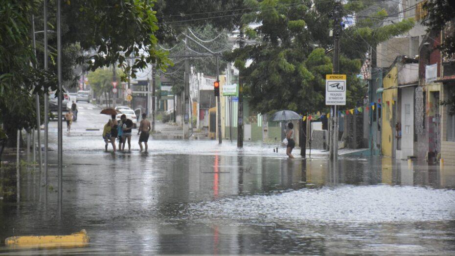Em Natal, chove em 12h mais da metade do esperado para todo o mês de julho