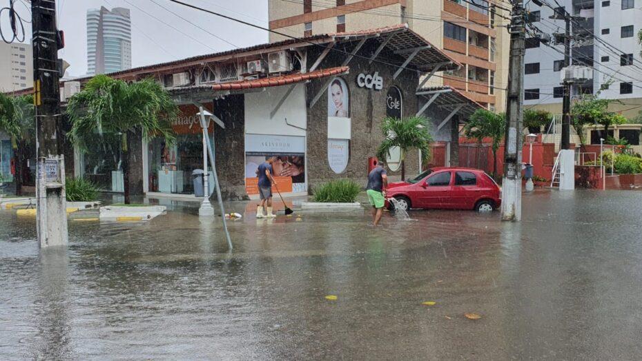 Equipes estão em estado de alerta e prontidão em decorrência das chuvas intensas em Natal