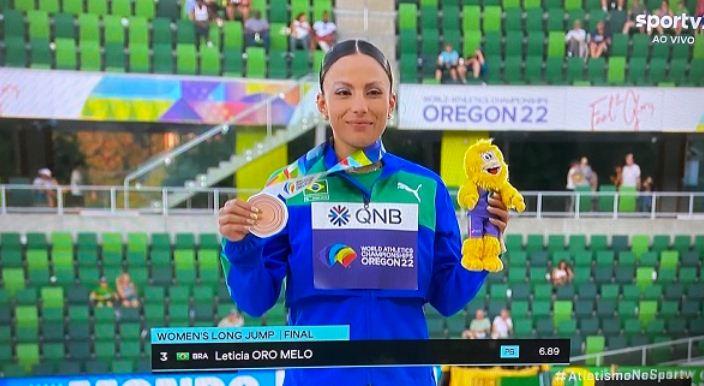 Letícia Oro Melo fatura bronze no salto em distância; Thiago Braz fica em 4º