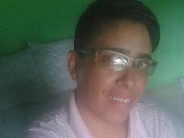 Polícia prende suspeita de cortar pênis de menino de 7 anos para castigá-lo por 'comportamento agressivo'