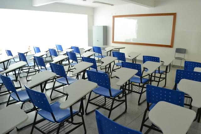 Prefeitura de Natal lança concurso para professores temporários com salário de R$ 2.577