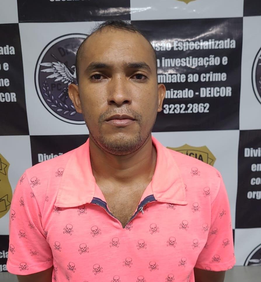 [Vídeo] Polícia prende chefe de facção na Grande Natal que filmava homicídio de rivais