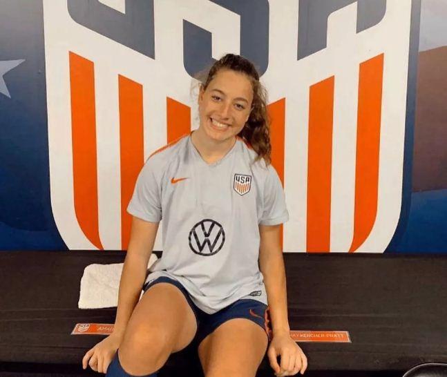 Após obter cidadania, filha de Leandro Amaral é chamada para amistosos com a seleção sub-17 dos EUA
