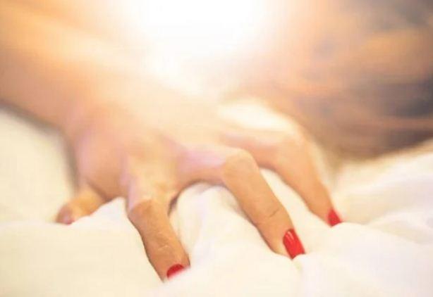 Caso raro: mulher de 45 anos rompe aorta e quase morre após orgasmo