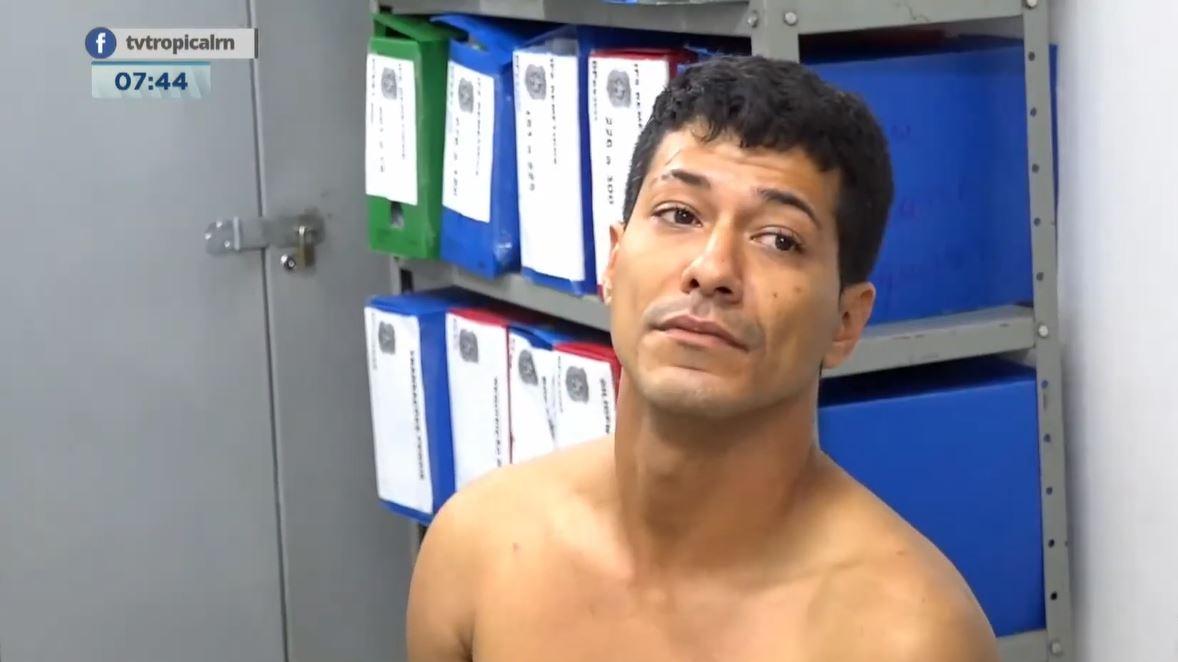 Homem é preso após manter esposa e filha de 1 ano em cárcere privado