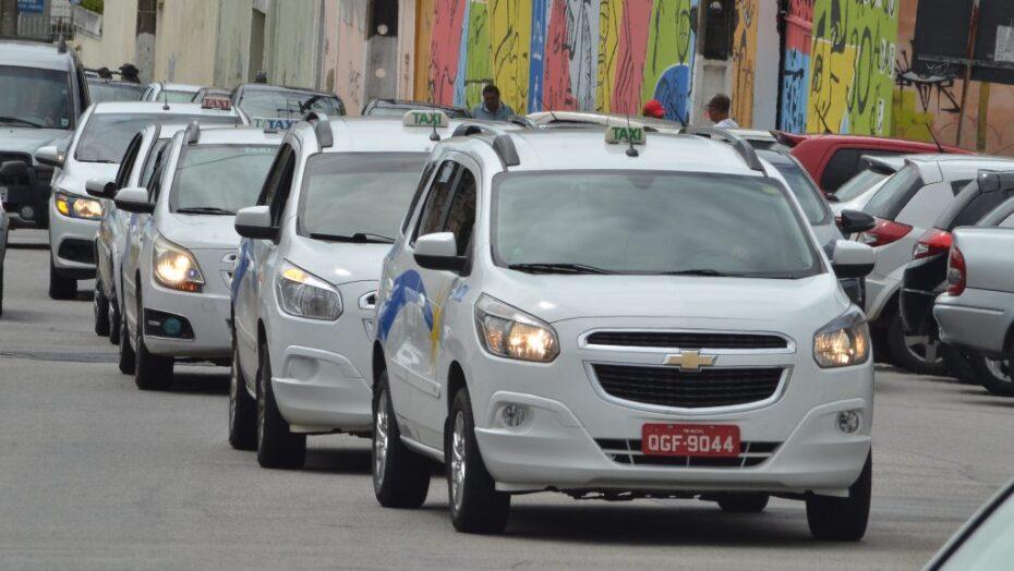 Motoristas de táxi ficam sem receber auxílio em Natal