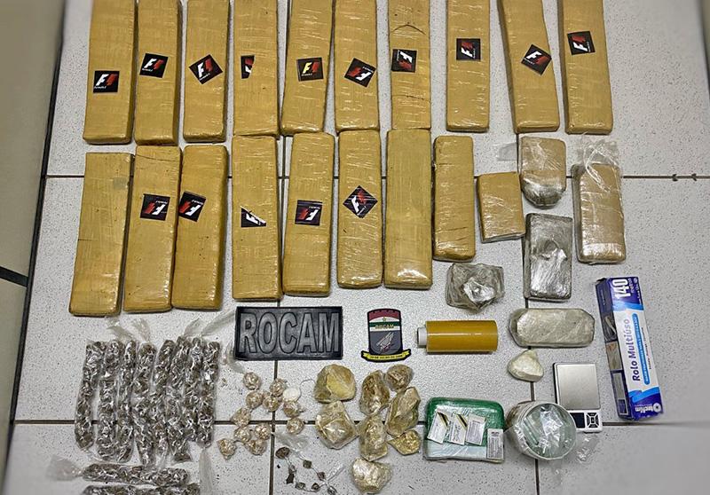 ROCAM APREENDE QUASE 20 QUILOS DE DROGAS EM PARNAMIRIM