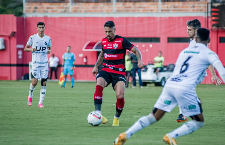 ABC segura o Vitória e mantém liderança na Série C
