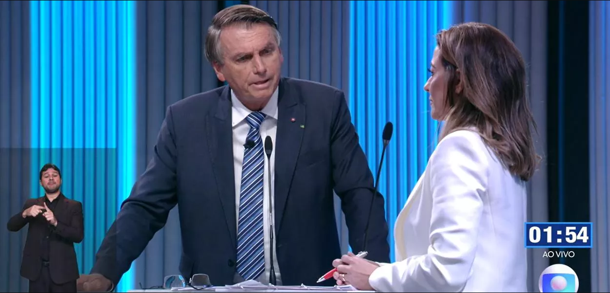 Durante debate, Bolsonaro se recusa a responder pergunta se pretende ou não dar um golpe de Estado