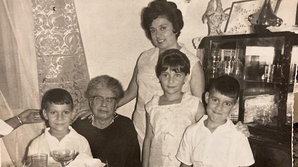 Família doa corpos de pai, mãe, tia e irmão para laboratórios do Estado