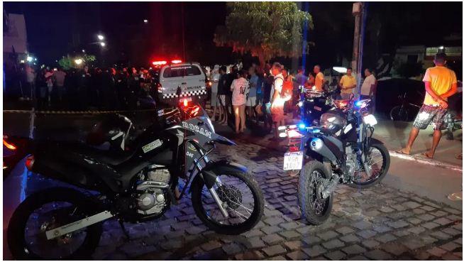 Homem é assassinado a tiros em frente a conveniência em Natal