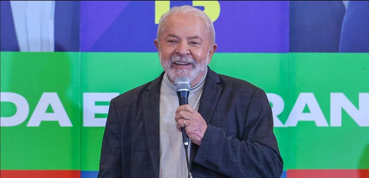 Lula alerta para que eleitores não caiam em fake news a 7 dias das eleições