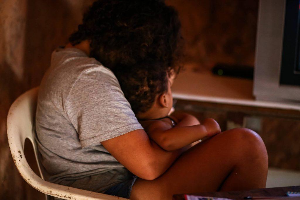 Menina de 11 anos que teve aborto negado volta a engravidar por estupro no Nordeste