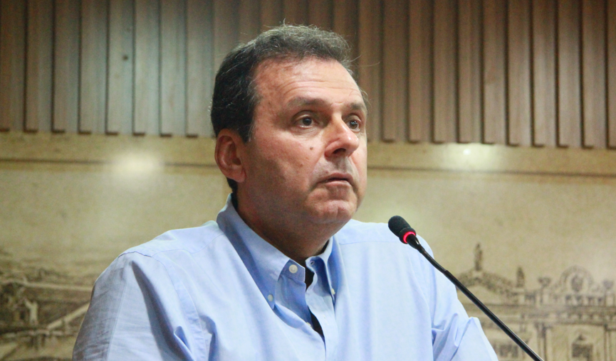 Senado: Carlos Eduardo lidera na Grande Natal com 30% contra 22% de Rogério, aponta Exatus