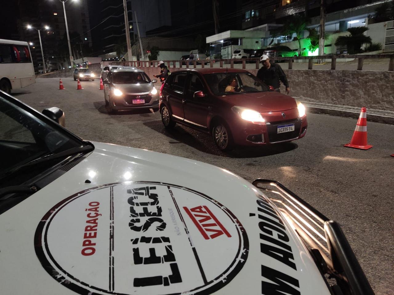 CPRE REGISTRA MAIS PRISÕES POR EMBRIAGUEZ AO VOLANTE DURANTE FISCALIZAÇÃO NA ZONA LESTE DE NATAL