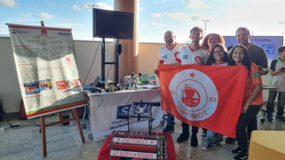 Estudantes do Sesi ganham competição em Macaíba com projeto para levar robótica para além das escolas