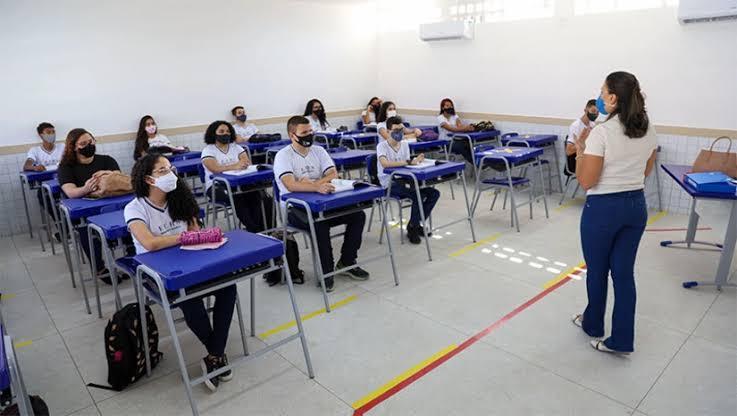 Governo do RN anuncia promoção de professores e pagamento do Fundef