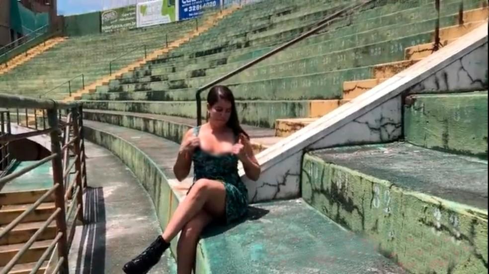 Policia é acionada após estádio de grande time do Brasil ser invadido por mulher e usado em vídeo adulto sem autorização