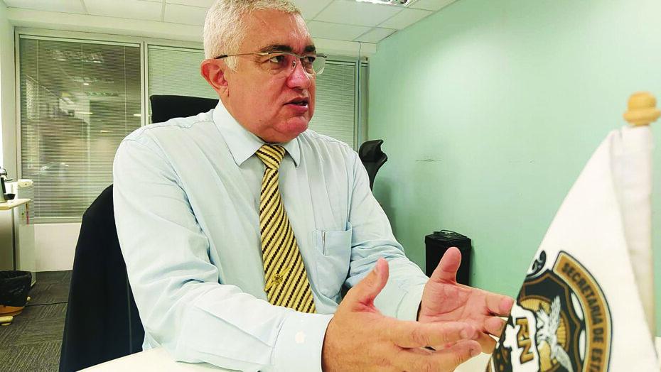 Secretário anuncia nomeação de policiais civis e concurso para PM