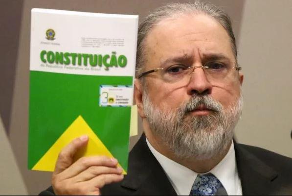 Aras diz ao STF que consignado do Auxílio Brasil é inconstitucional