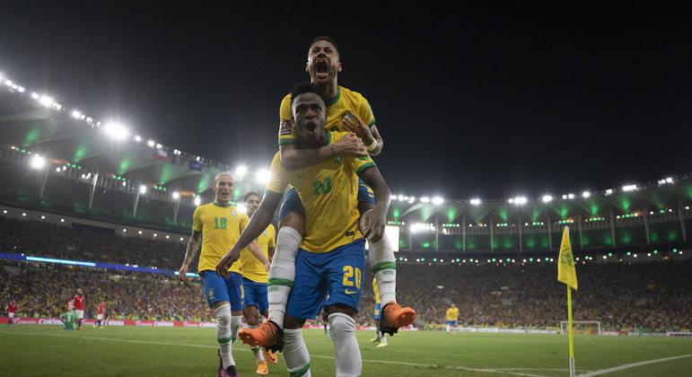 CBF realiza campanha para despolitizar camisa da seleção