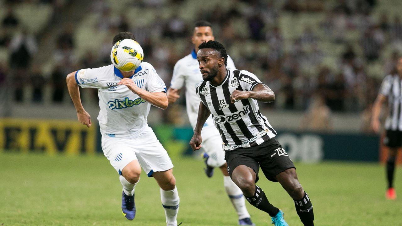 Com retorno de Mendoza, Ceará terá principais atacantes para jogo contra Avaí; veja opções