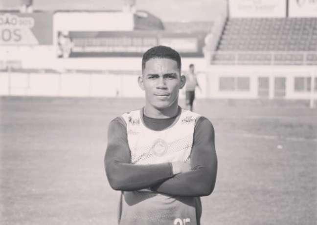 Jogador de futebol de 19 anos é morto a tiros no Nordeste