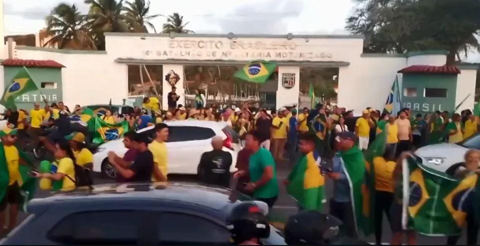 MP recomenda que prefeitura de Natal e governo do RN garantam desobstrução de via ocupada por manifestantes