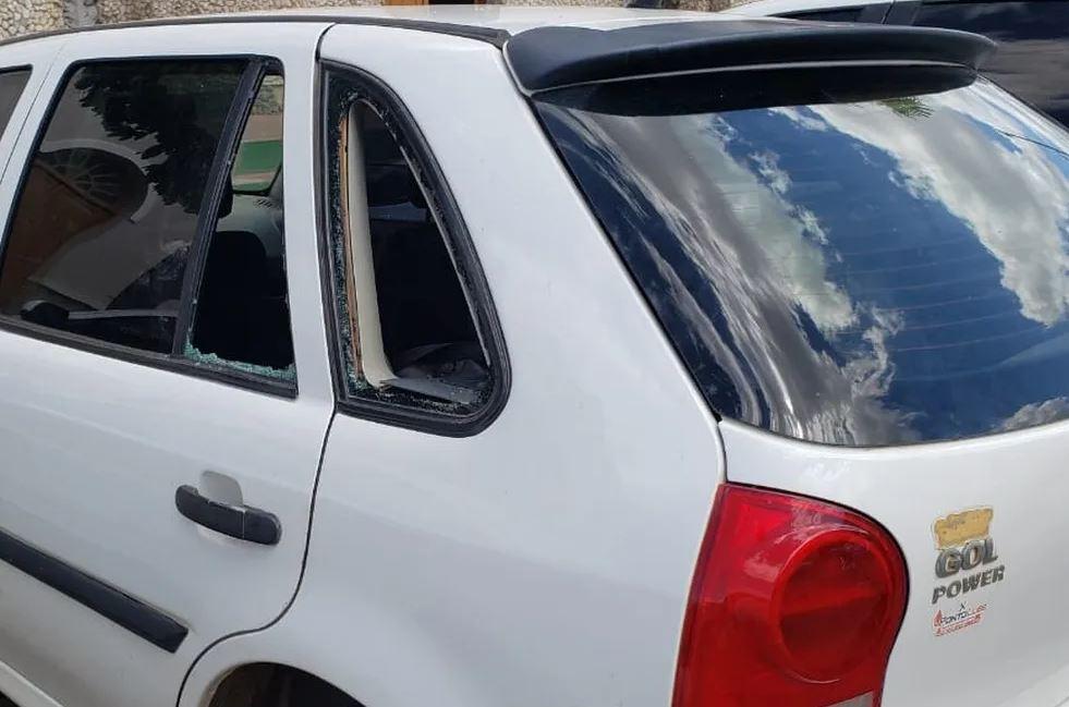 Cachorro morre após ficar trancado dentro de carro estacionado por mais de 30 minutos em Mossoró